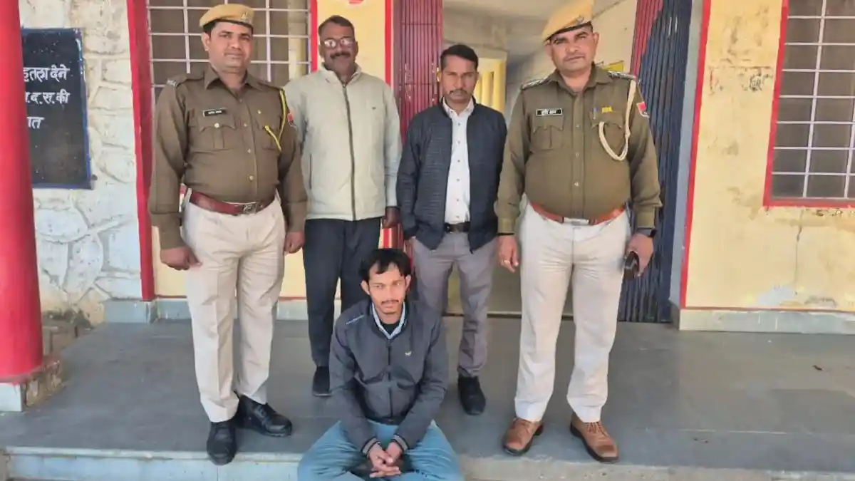 Tonk News: 30 रुपए में फर्जी आधार कार्ड और दस्तावेज बनाने वाला गिरोह पकड़ा